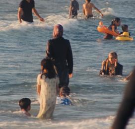ROSALIND NASHASHIBI. Electrical Gaza, 2015 (fotograma)